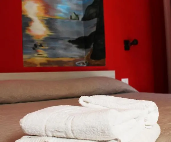 Room&breakfast I Gemelli 3* Iglesias